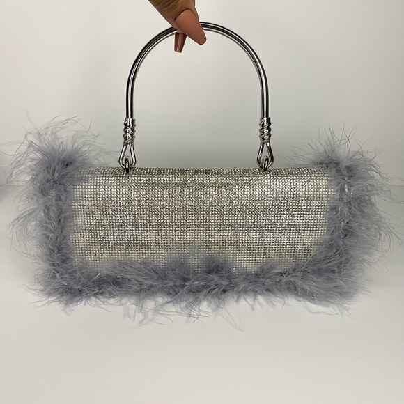 Elegant Feathered Evening Bag - Picture 2 of 3